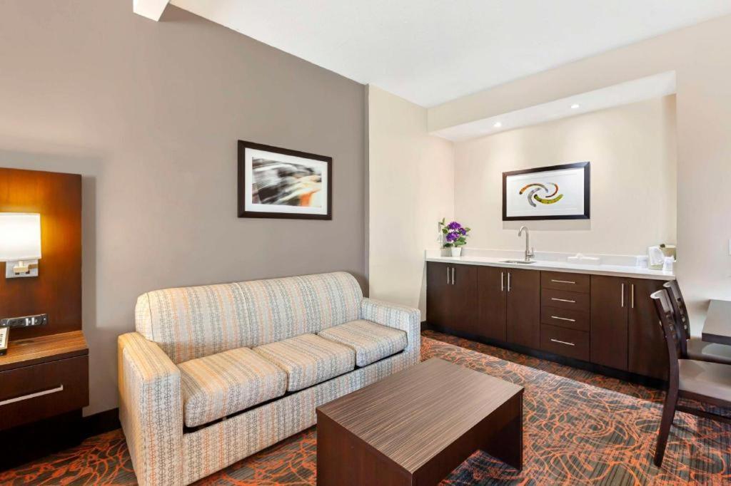 Best Western Plus Executive Inn Toronto Eksteriør bilde